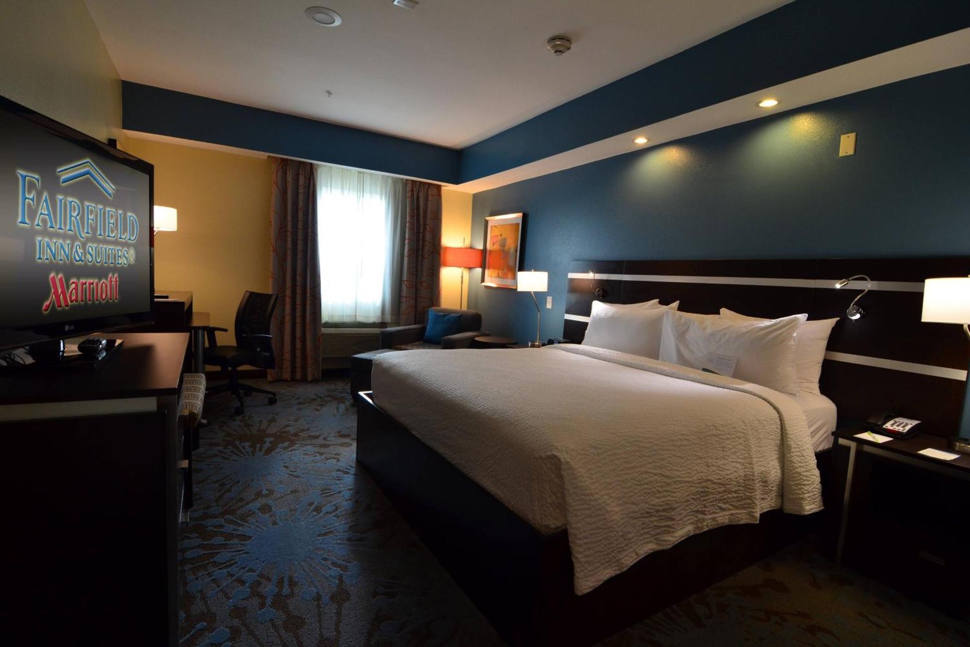 Fairfield Inn And Suites By Marriott North Spring Bagian luar foto