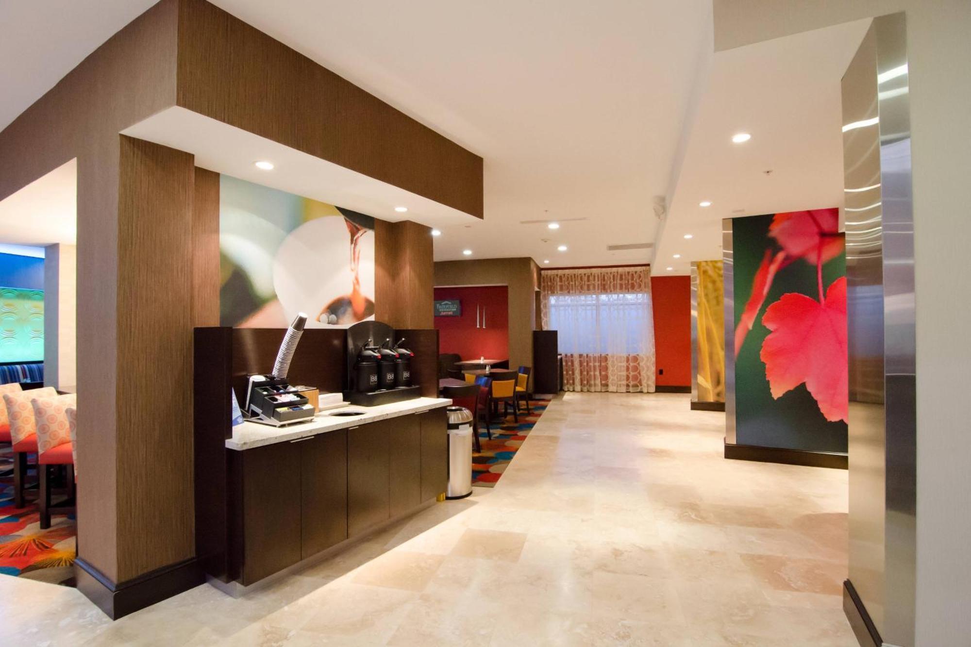 Fairfield Inn And Suites By Marriott North Spring Bagian luar foto
