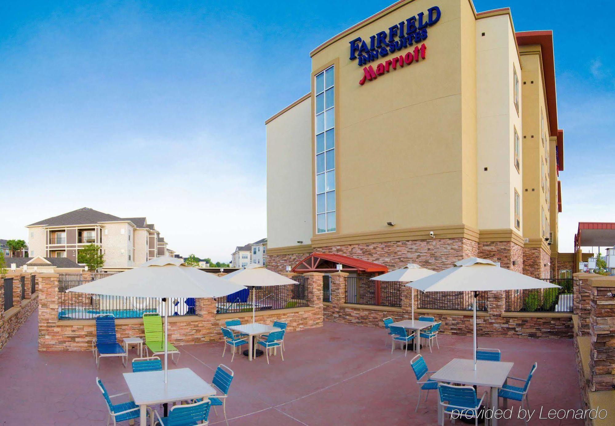 Fairfield Inn And Suites By Marriott North Spring Bagian luar foto